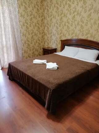 Гостевой дом Mini-hotel Yanson 2 Гагра Люкс с видом на горы-10
